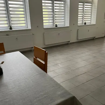Moderne Ferienwohnung Komplett Ausgestattet Apartment *